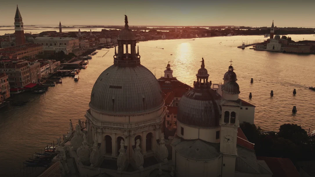 Timeless Elegance, Italian Artistry